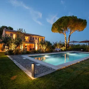 Le Mas Des Fees Guest house Eygalieres (Bouches-du-Rhone)
